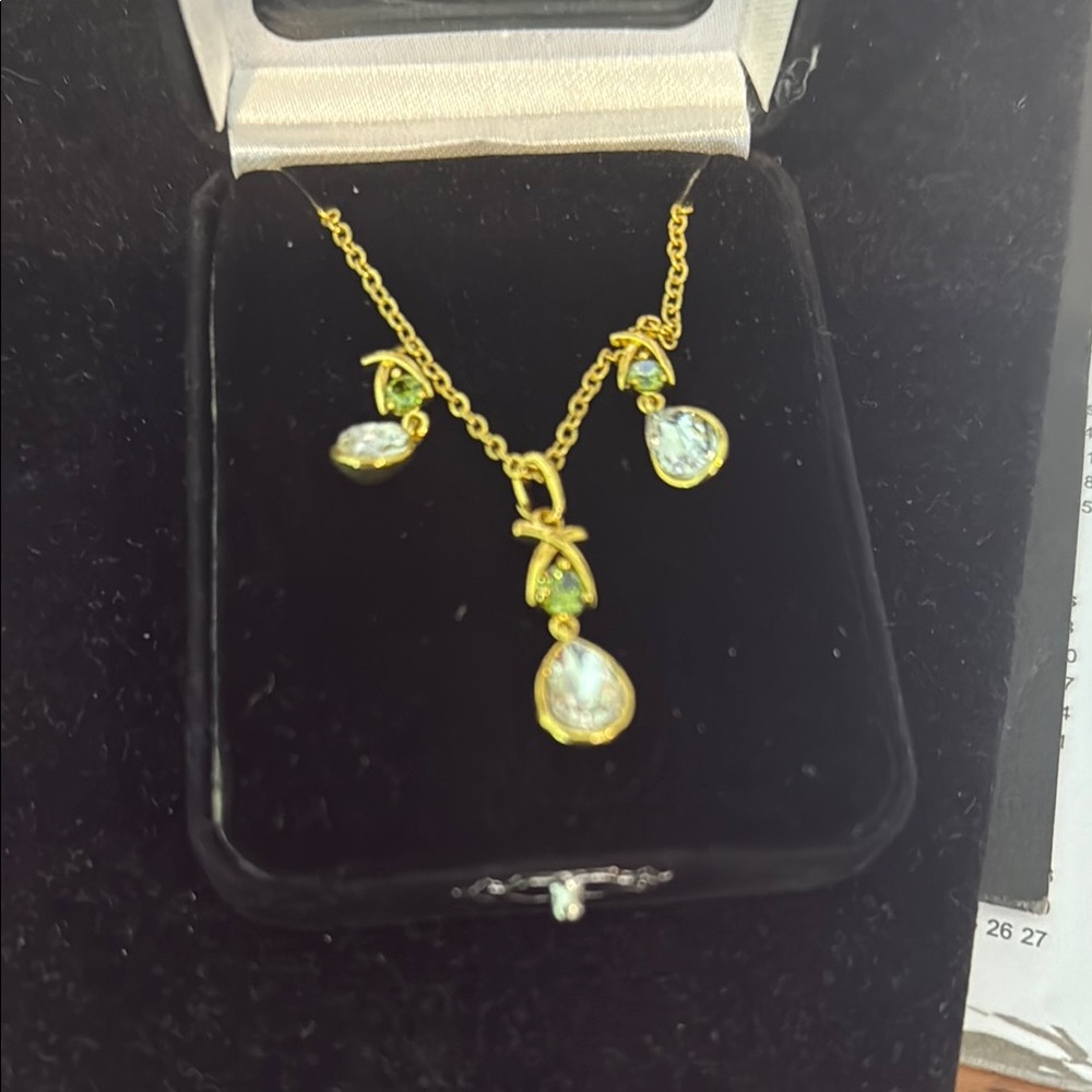 Gold & Clear Gem Necklace with Elegant Pendant with Earrings